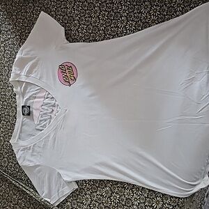 XL Santa Cruz v neck t shirt womens